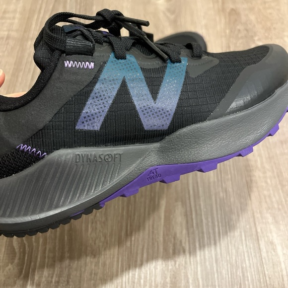 New Balance Nitrel V4 Trail Running Shoes Size 6.5 WTNTRMB4 Black Sneakers - Picture 7 of 10